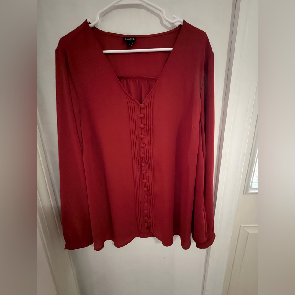 Torrid size 2 v neck buttoned shirt with long sleeves in red - plus size